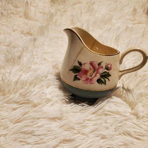 Hot beverage mug
